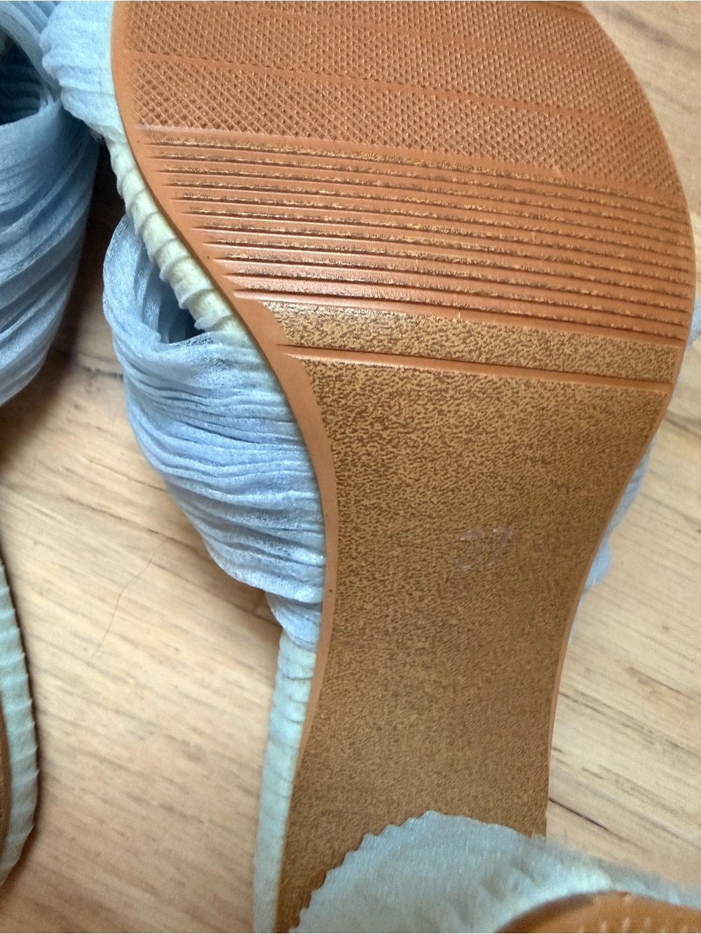 Light Blue Bow Mule Heels for Women Never worn - Picture 3 of 4